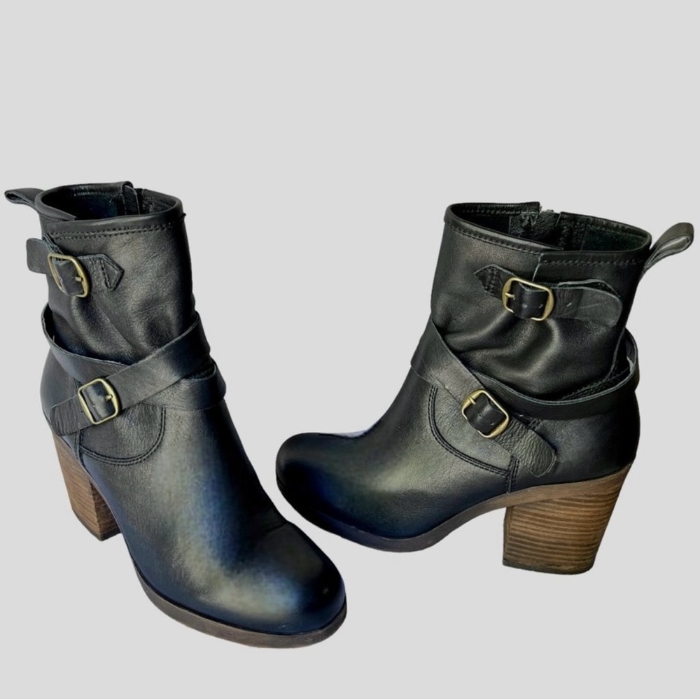 Lucky Brand Leather Boots size 9 1/2